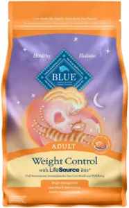 Blue Buffalo Weight Control Natural Adult Dry Cat Food - Best vet recommended cat food